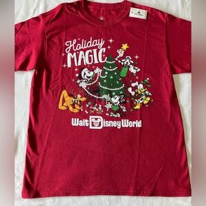 NWT Disney Parks Holiday Magic Walt Disney World Christmas T-shirt